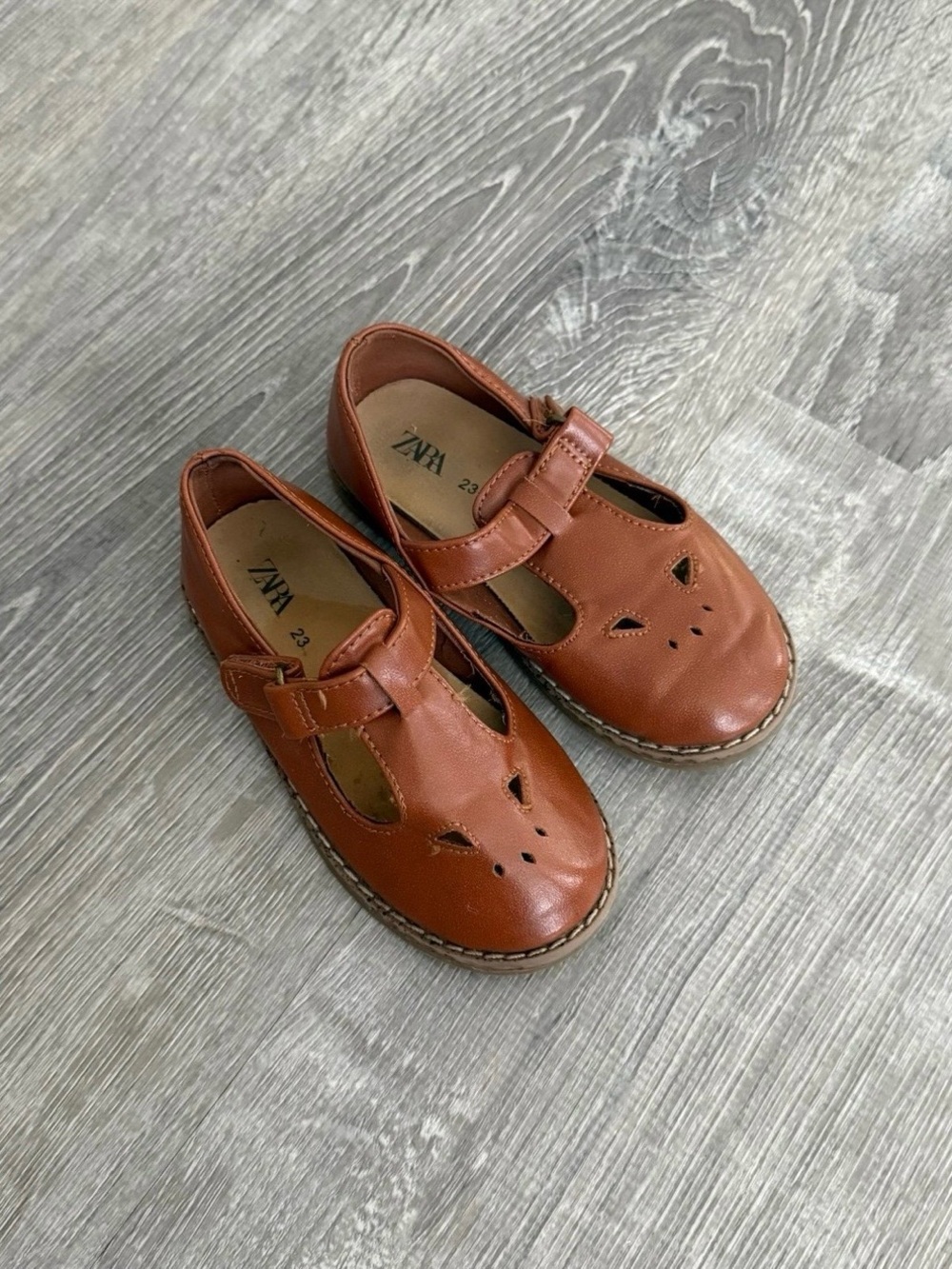 Zara Kids Tan Mary Jane Shoes with T-Strap